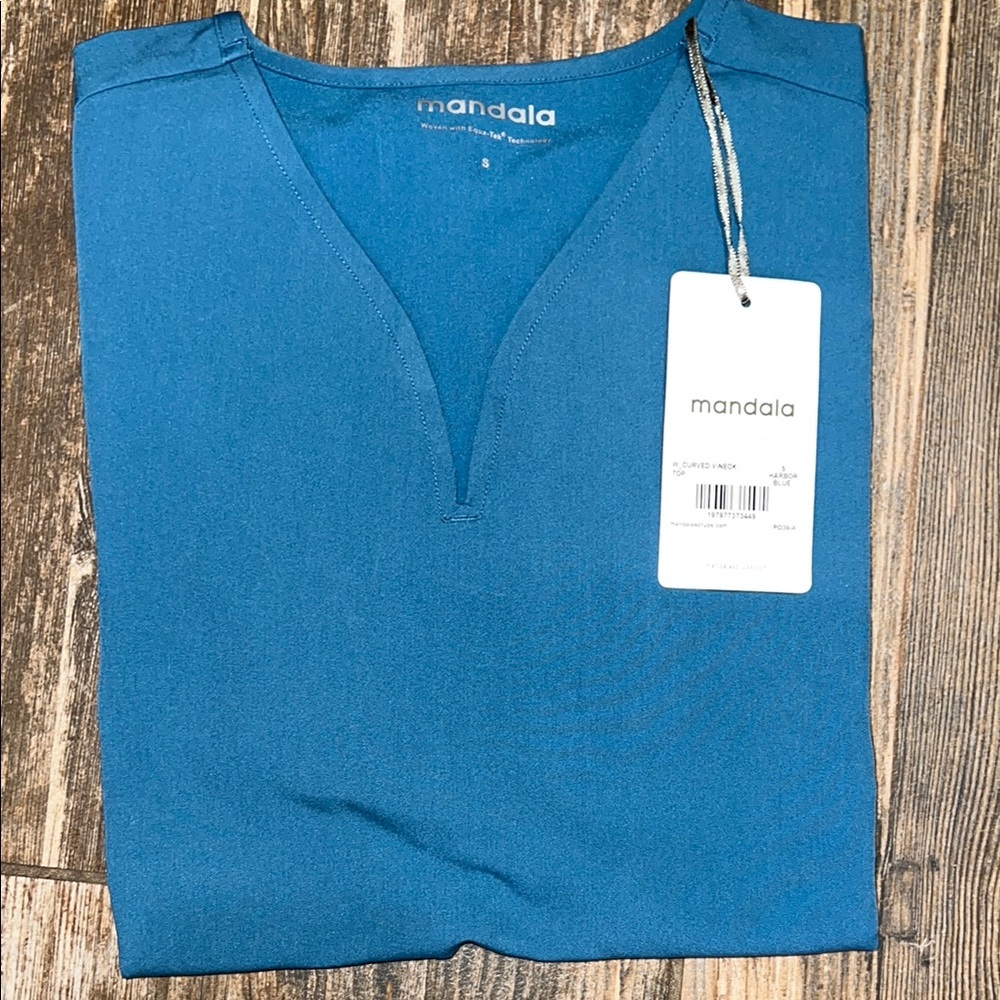 Mandala Harbor Blue Curved V-Neck Scrub Top